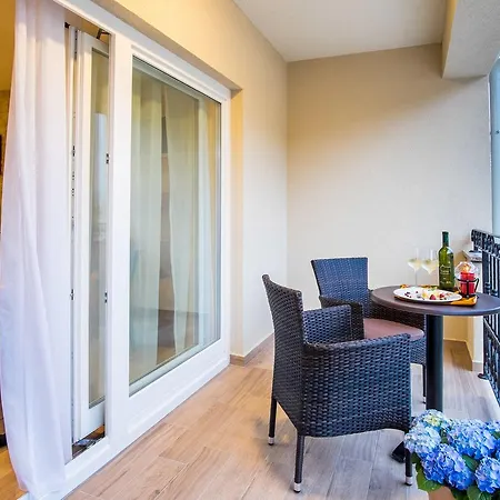 Bed and Breakfast Luksuzne Sobe Luce 4*