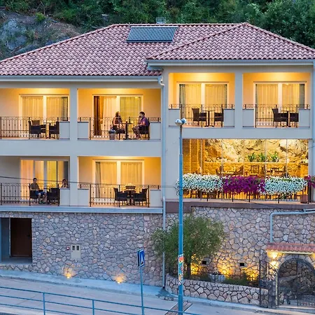 B&B Luksuzne Sobe Luce 4*