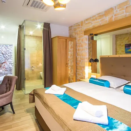 Luksuzne Sobe Luce 4* Vrbnik (Primorje-Gorski Kotar)