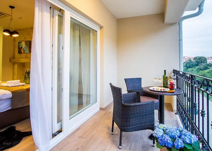 Bed & Breakfast Luksuzne Sobe Luce 4*