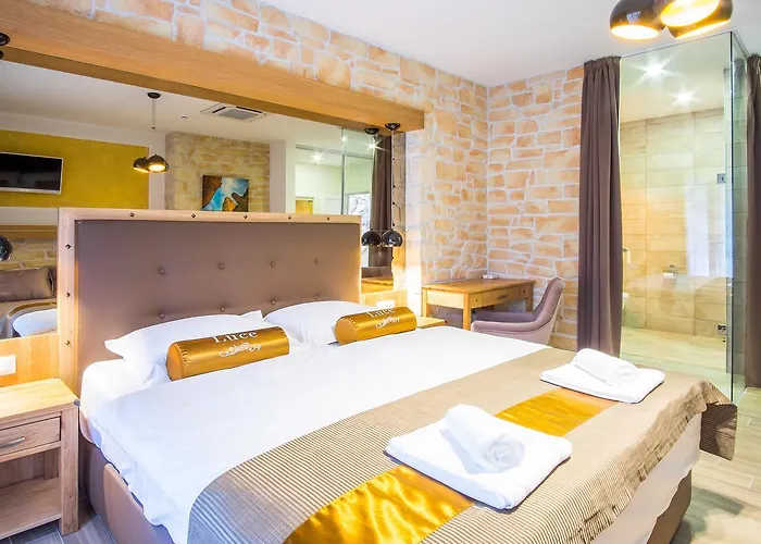 Luksuzne Sobe Luce 4*