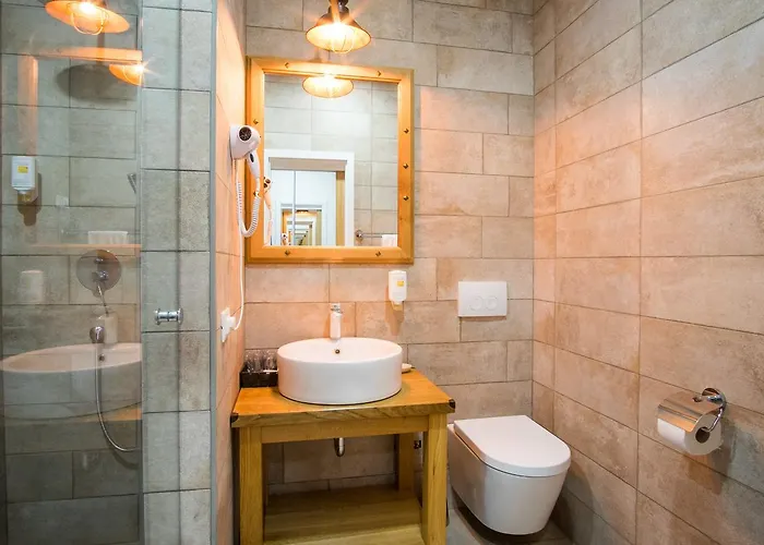 Luksuzne Sobe Luce 비르브닉